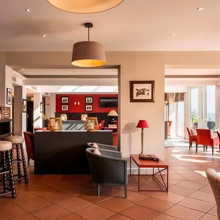 Hotel La Réserve 4*