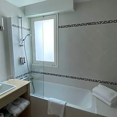 מלון La Reserve 4*