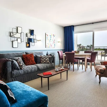 La Reserve Hotel 4*