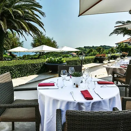 La Reserve Hotel